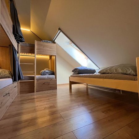 Sherpa'S Hostel High Tatras Štrbské Pleso Eksteriør billede