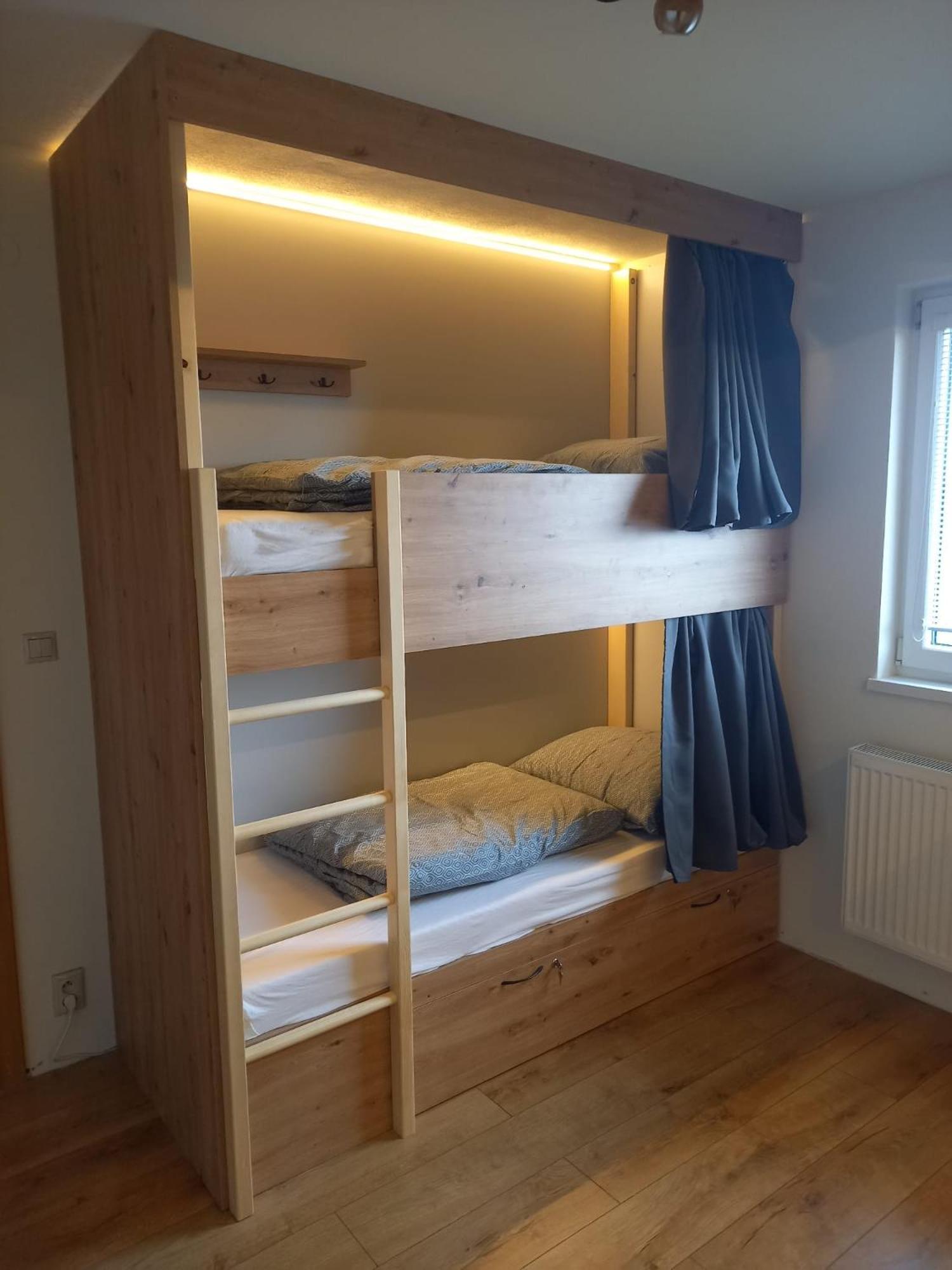 Sherpa'S Hostel High Tatras Štrbské Pleso Eksteriør billede
